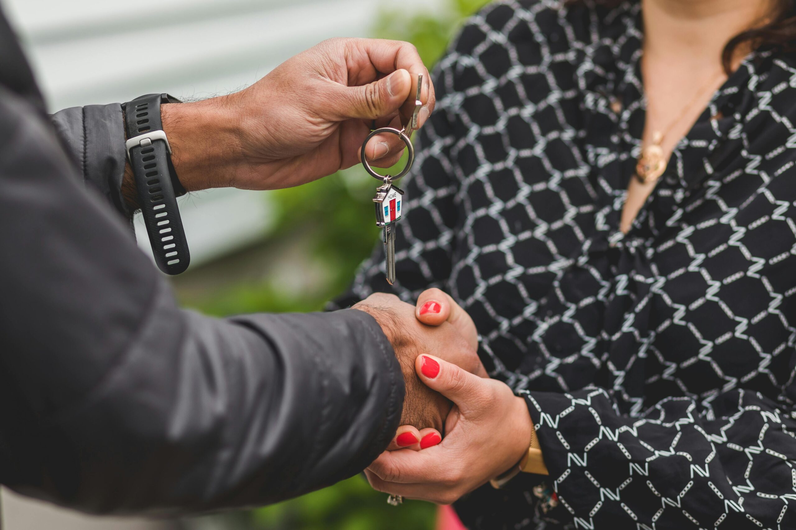 How Smartwatches Are Becoming Lifesavers: New Models & Key Features
